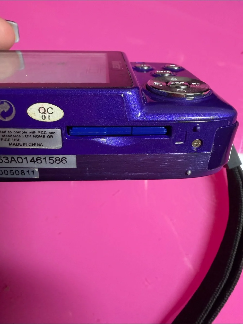 Vivitar ViviCam F128 Purple Compact Digital Camera and SD card